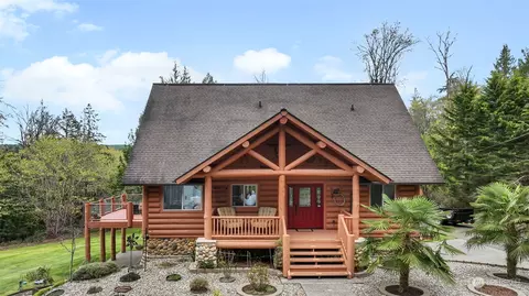 14465 NW Seaview Dr, Seabeck, WA 98380