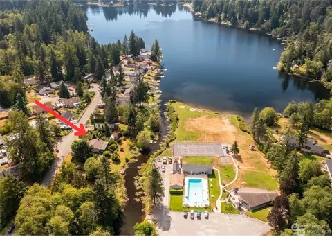 371 Lakeside Dr, Sedro Woolley, WA 98284
