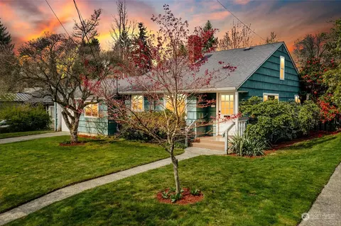 3720 NE 74th Pl, Seattle, WA 98115