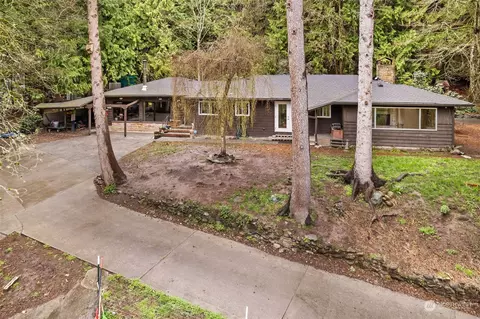8555 Copper Ln, Sedro Woolley, WA 98284