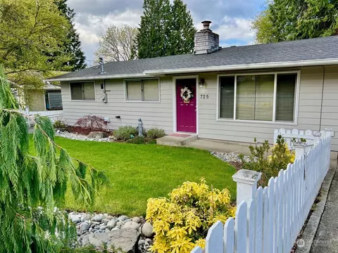 725 Van De Vanter Ave, Kent, WA 98030