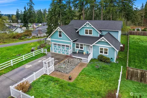 1847 Twin Oaks Ln, Freeland, WA 98249