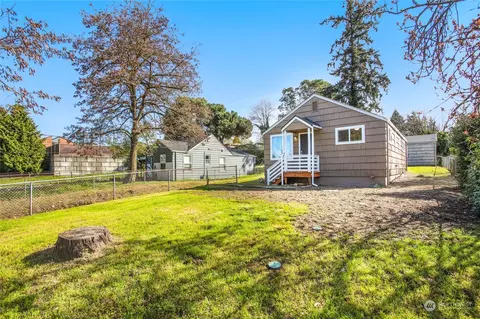 13406 6th Ave S, Burien, WA 98168