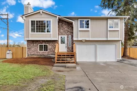 10725 55th Ave NE, Marysville, WA 98270