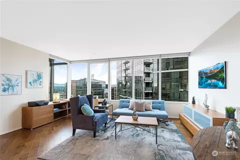500 106th Ave NE #2807, Bellevue, WA 98004