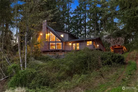 4704 W Tapps Dr E, Lake Tapps, WA 98391