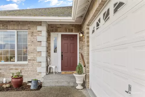 Entry Way - 15102 197th St E, Orting, WA 98360 photo 1 of 1