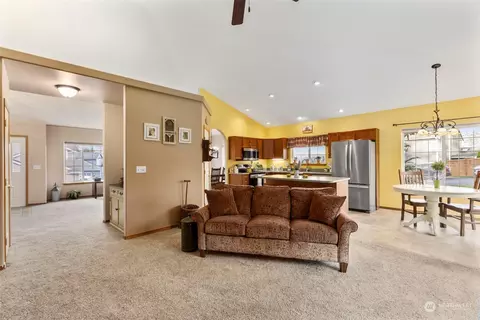 Living - 15102 197th St E, Orting, WA 98360 photo 2 of 3