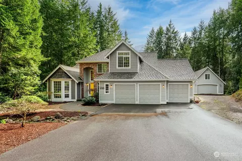 5786 NW Londonderry Loop, Bremerton, WA 98312