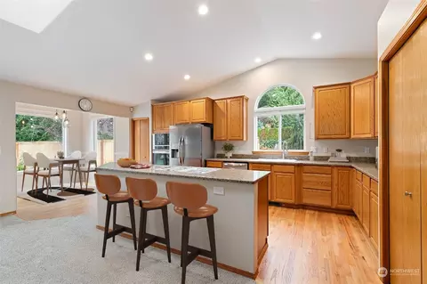 Kitchen - 11330 31st Dr SE, Everett, WA 98208 photo 4 of 4
