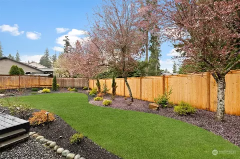 Exterior - 11330 31st Dr SE, Everett, WA 98208 photo 7 of 13
