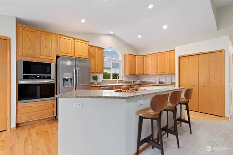 Kitchen - 11330 31st Dr SE, Everett, WA 98208 photo 2 of 4