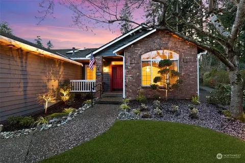 Exterior - 11330 31st Dr SE, Everett, WA 98208 photo 3 of 13