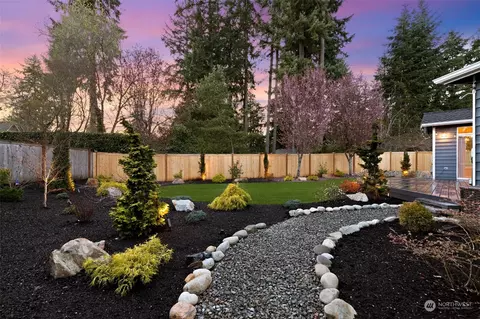 Exterior - 11330 31st Dr SE, Everett, WA 98208 photo 12 of 13