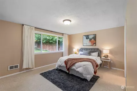 Bedroom - 131 Emerald Dr, Sequim, WA 98382 photo 1 of 2