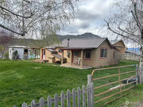 123 Tonasket Ave N, Tonasket, WA 98855