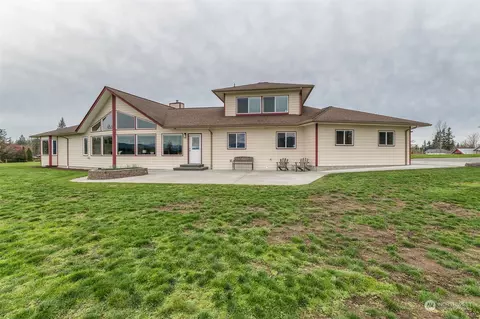 Exterior - 2131 Central Rd, Everson, WA 98247 photo 5 of 11