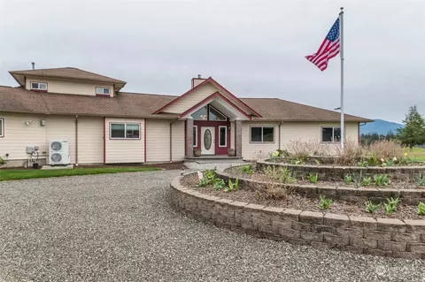 Exterior - 2131 Central Rd, Everson, WA 98247 photo 3 of 11