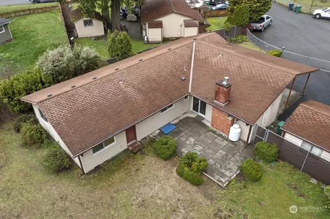 Exterior - 19211 3rd Dr SE, Bothell, WA 98012 photo 6 of 13
