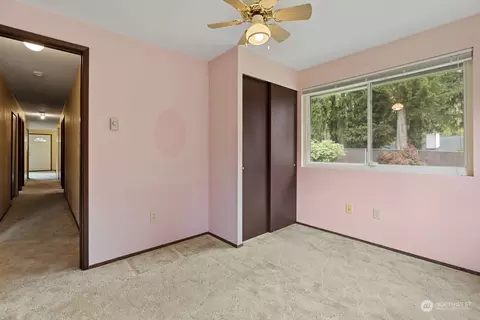 Bedroom - 19211 3rd Dr SE, Bothell, WA 98012 photo 4 of 4