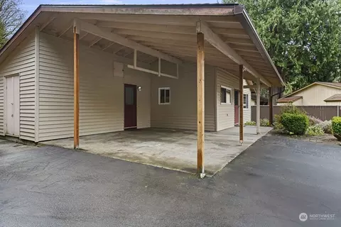 Exterior - 19211 3rd Dr SE, Bothell, WA 98012 photo 12 of 13