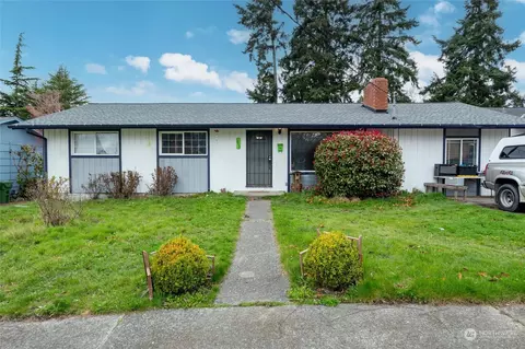1652 NE 3rd Ave, Oak Harbor, WA 98277