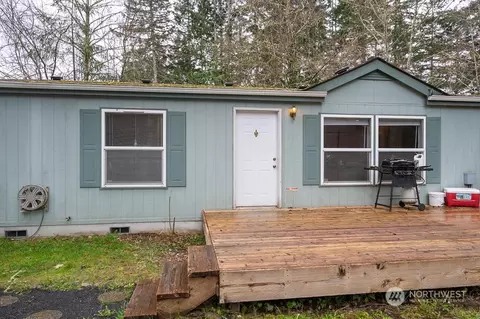 701 E Lakeshore Dr E, Shelton, WA 98584