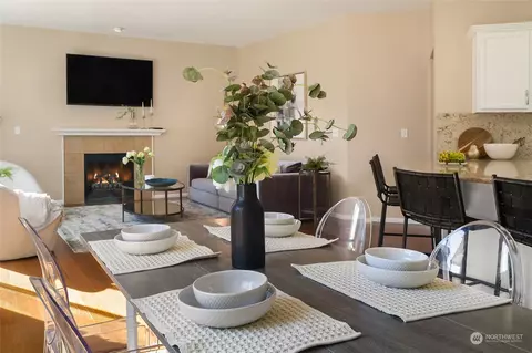 Dining - 4126 167th Pl SE, Bothell, WA 98012 photo 3 of 3