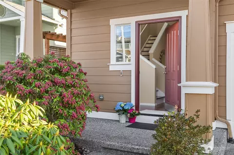 Exterior - 4126 167th Pl SE, Bothell, WA 98012 photo 3 of 6