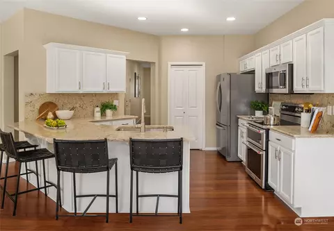 Kitchen - 4126 167th Pl SE, Bothell, WA 98012 photo 3 of 4