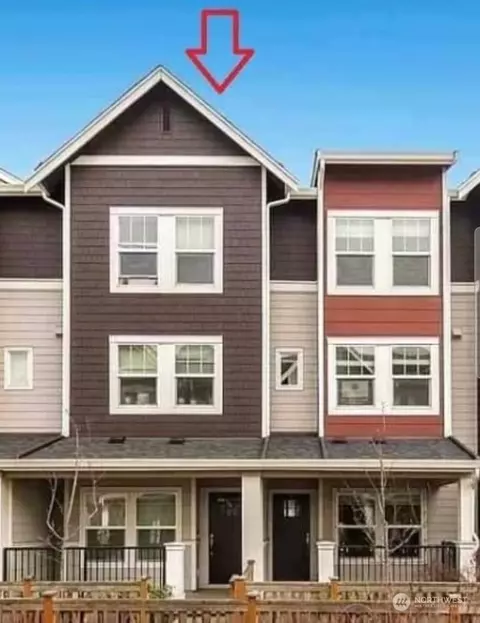 3320 SW Graham St #303, Seattle, WA 98126