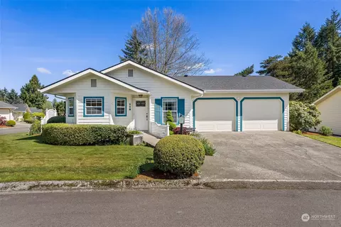 113 Hawthorn Ln, Centralia, WA 98531
