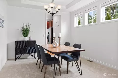 Dining - 15929 36th Ave SE, Bothell, WA 98012 photo 1 of 2