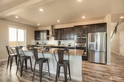 Kitchen - 20908 42nd Dr SE #142, Bothell, WA 98021 photo 4 of 6