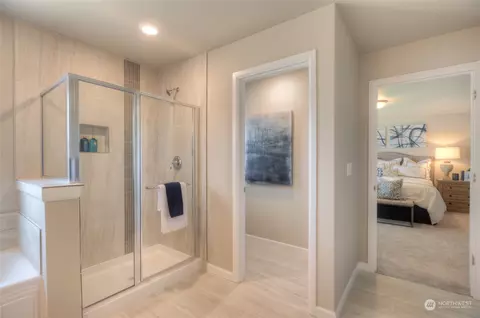 Bath - 20908 42nd Dr SE #142, Bothell, WA 98021 photo 4 of 6