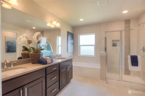 Bath - 20908 42nd Dr SE #142, Bothell, WA 98021 photo 3 of 6