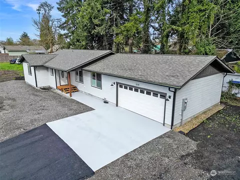 Exterior - 519 E Maple St, Centralia, WA 98531 photo 5 of 6