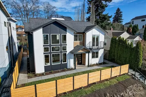 3450 13th Ave W, Seattle, WA 98119