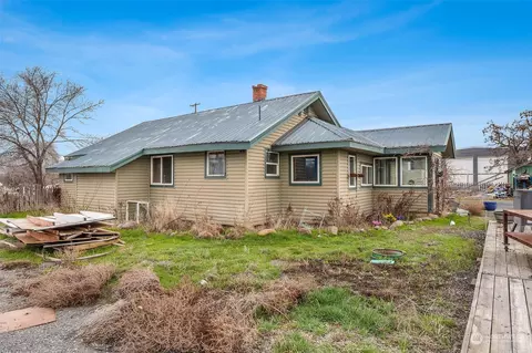 1087 W Marina Dr, Moses Lake, WA 98837