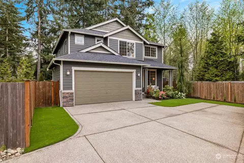 Exterior - 12112 23rd Dr SE, Everett, WA 98208 photo 2 of 9