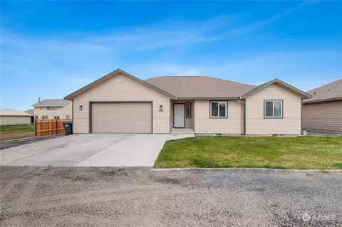 1026 W Virginia St, Moses Lake, WA 98837