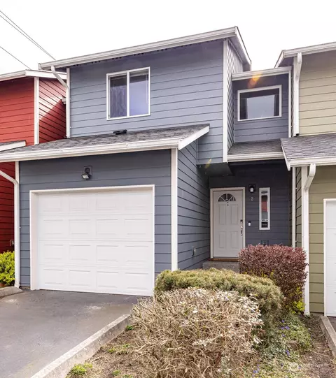 563 NE Kettle St #B2, Oak Harbor, WA 98277