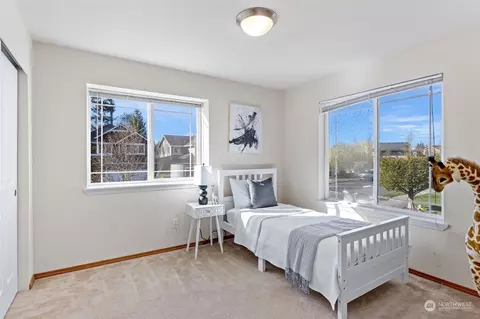 Bedroom - 15317 Sunset Rd, Bothell, WA 98012 photo 1 of 3
