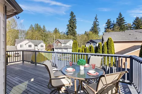 Exterior - 15317 Sunset Rd, Bothell, WA 98012 photo 2 of 5
