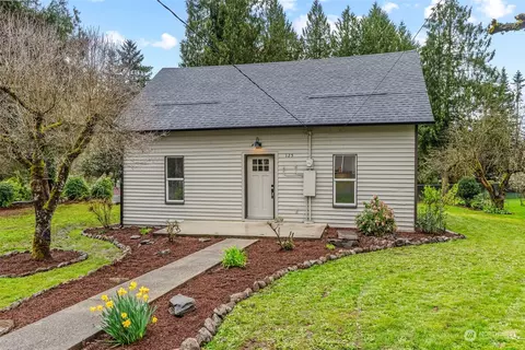 125 W Ostrander Ave, Kelso, WA 98626