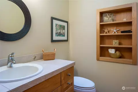 Bath - 824 Osprey Ln, Eastsound, WA 98245 photo 4 of 4