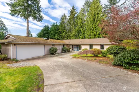25025 135th Ave SE, Kent, WA 98042