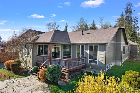 2572 Lakeridge Dr, Ferndale, WA 98248