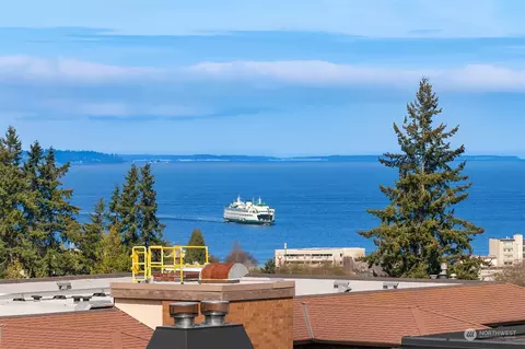 510 Forsyth Ln #402, Edmonds, WA 98020