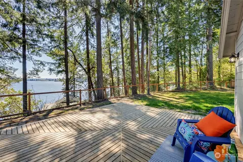 3130 E Rocky Dr NW, Bremerton, WA 98312
